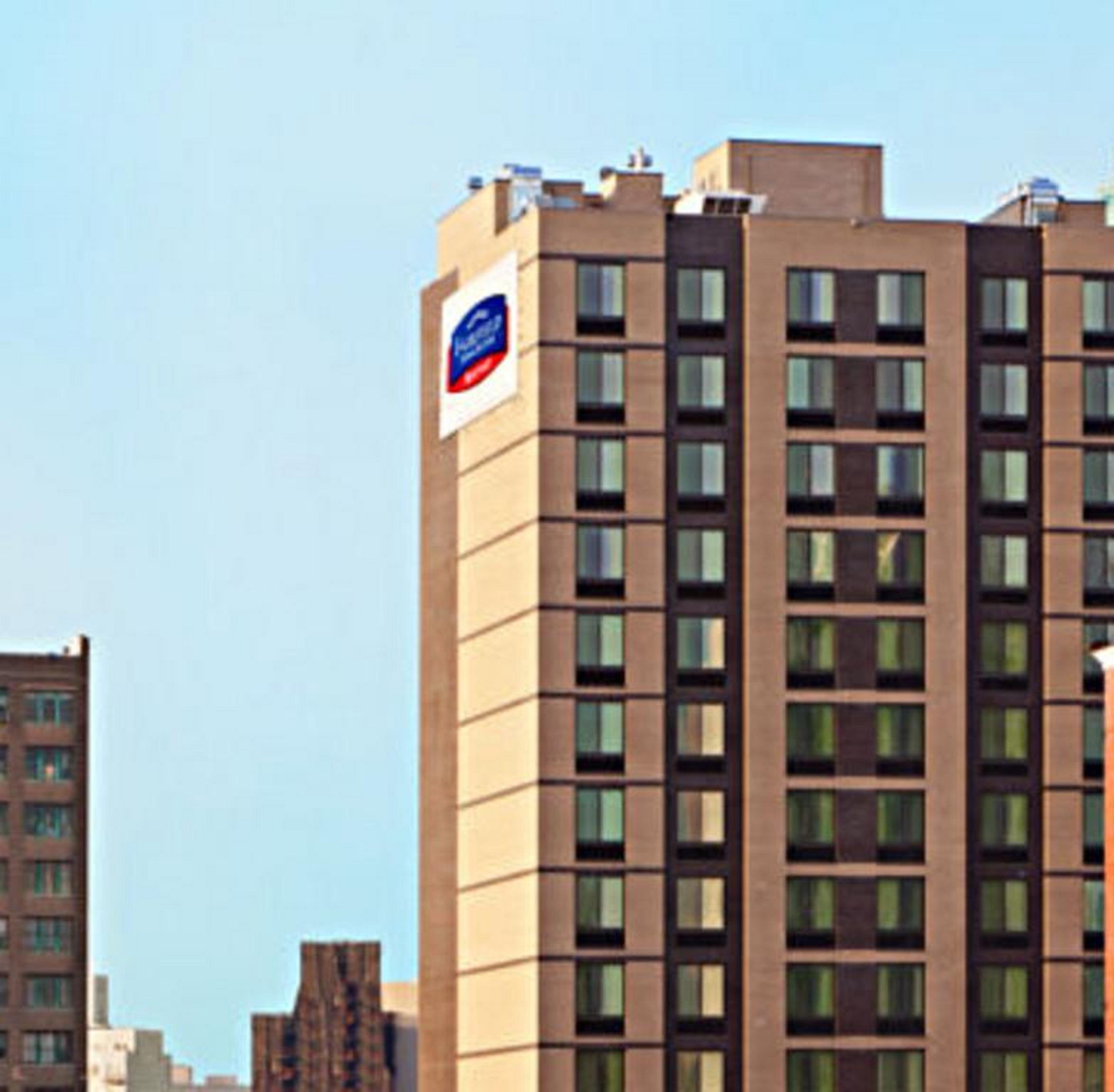 Fairfield Inn & Suites By Marriott New York Queens/Queensboro Bridge Exterior foto